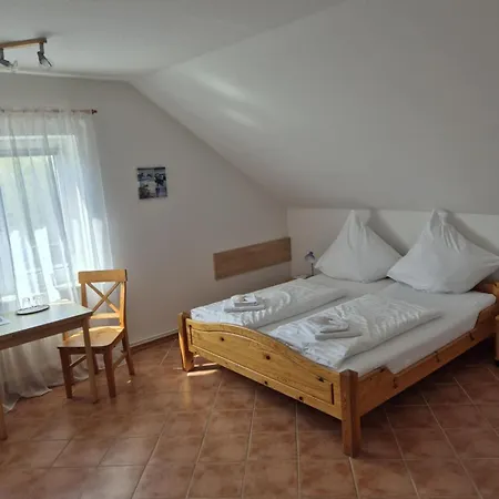 Panorama Guest house Wees
